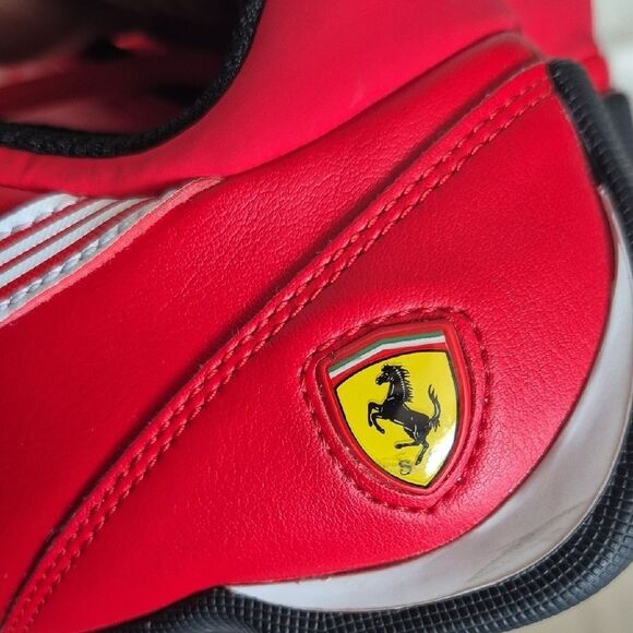 HOST PICK🥳 Puma Red Sneakers with White Detailing - Picture 6 of 16